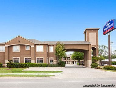 Howard Johnson By Wyndham Near Lone Star Park 2* Grand Prairie
